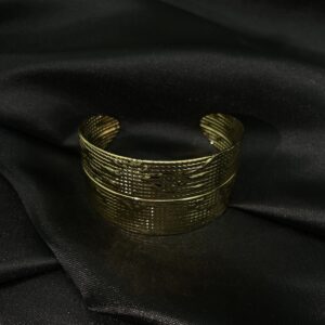 Esclava Texturizada Ajustable: Diseño Adaptable y Moderno