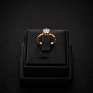 Anillo Solitario Clásico de 6 Garras en Oro 18K – Talla 20 (1.9 gramos)